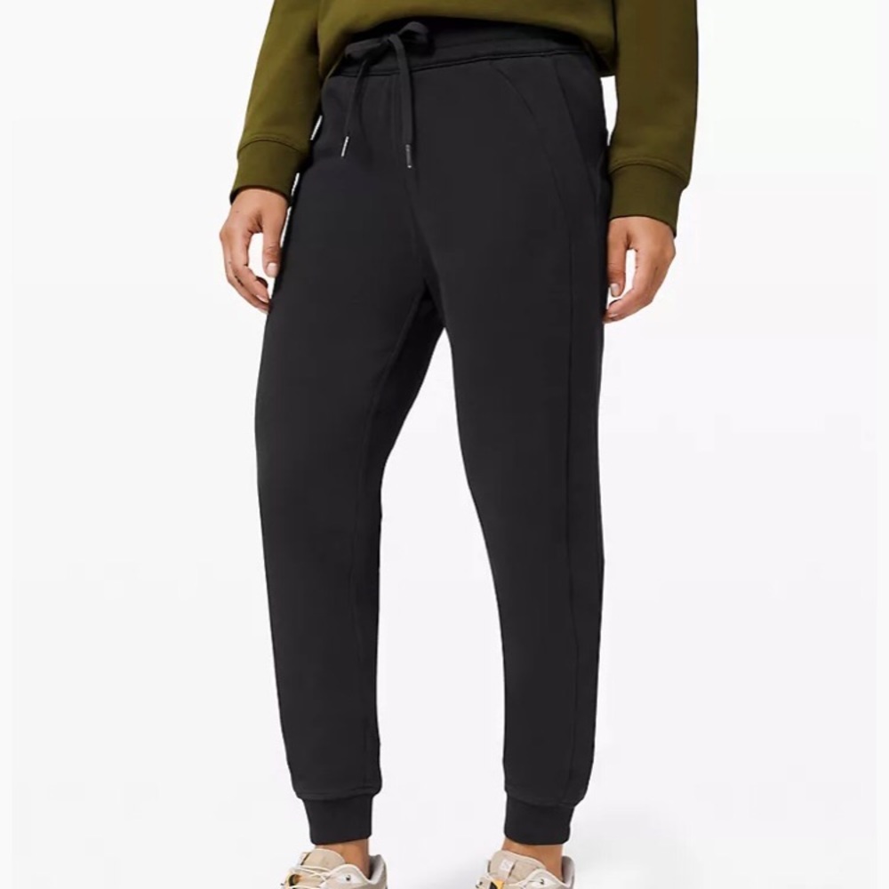 Scuba High-Rise Joggers. Relishing b